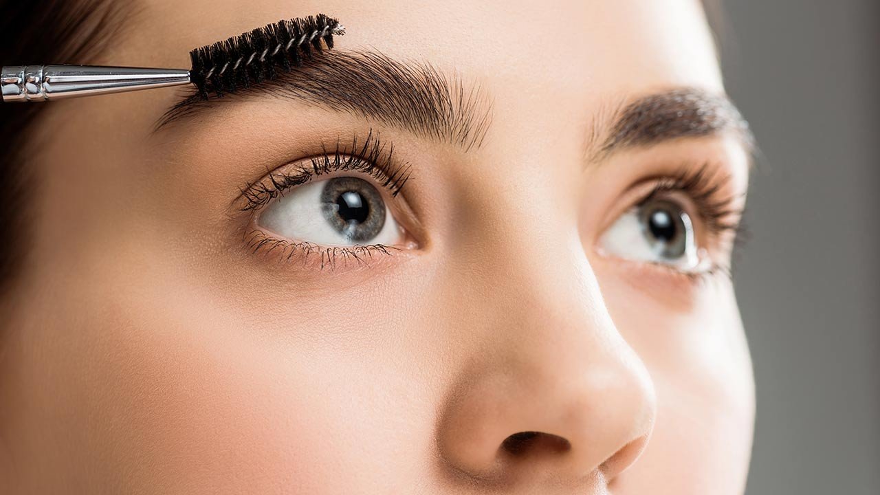 Spoolie – The Ultimate Beauty Tool for Perfect Eyebrows and Lashes